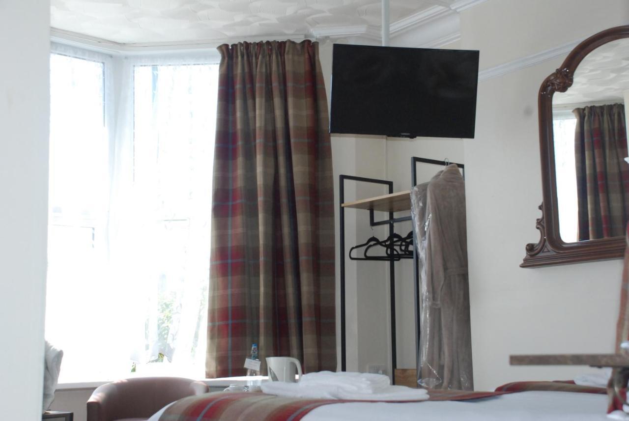 Trevali Guest House Bognor Regis Bagian luar foto