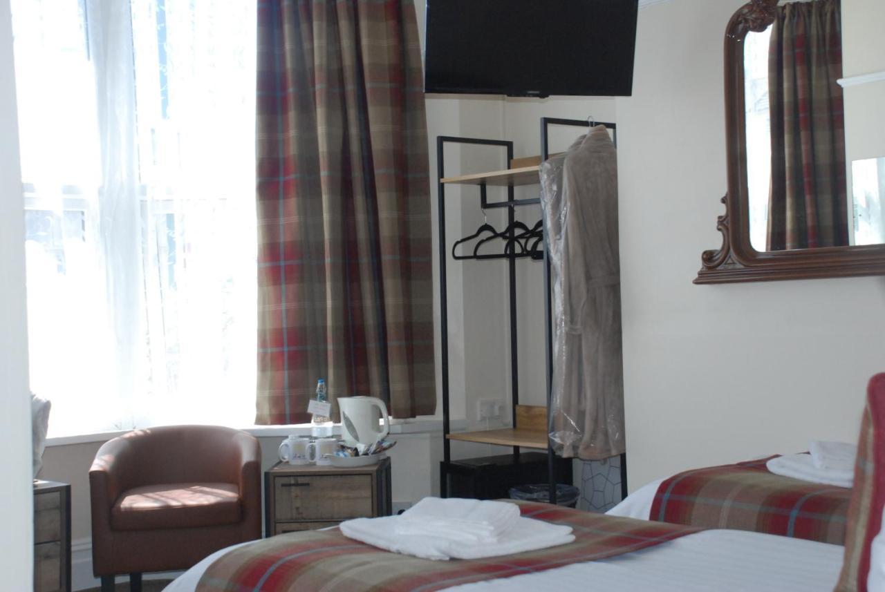 Trevali Guest House Bognor Regis Bagian luar foto