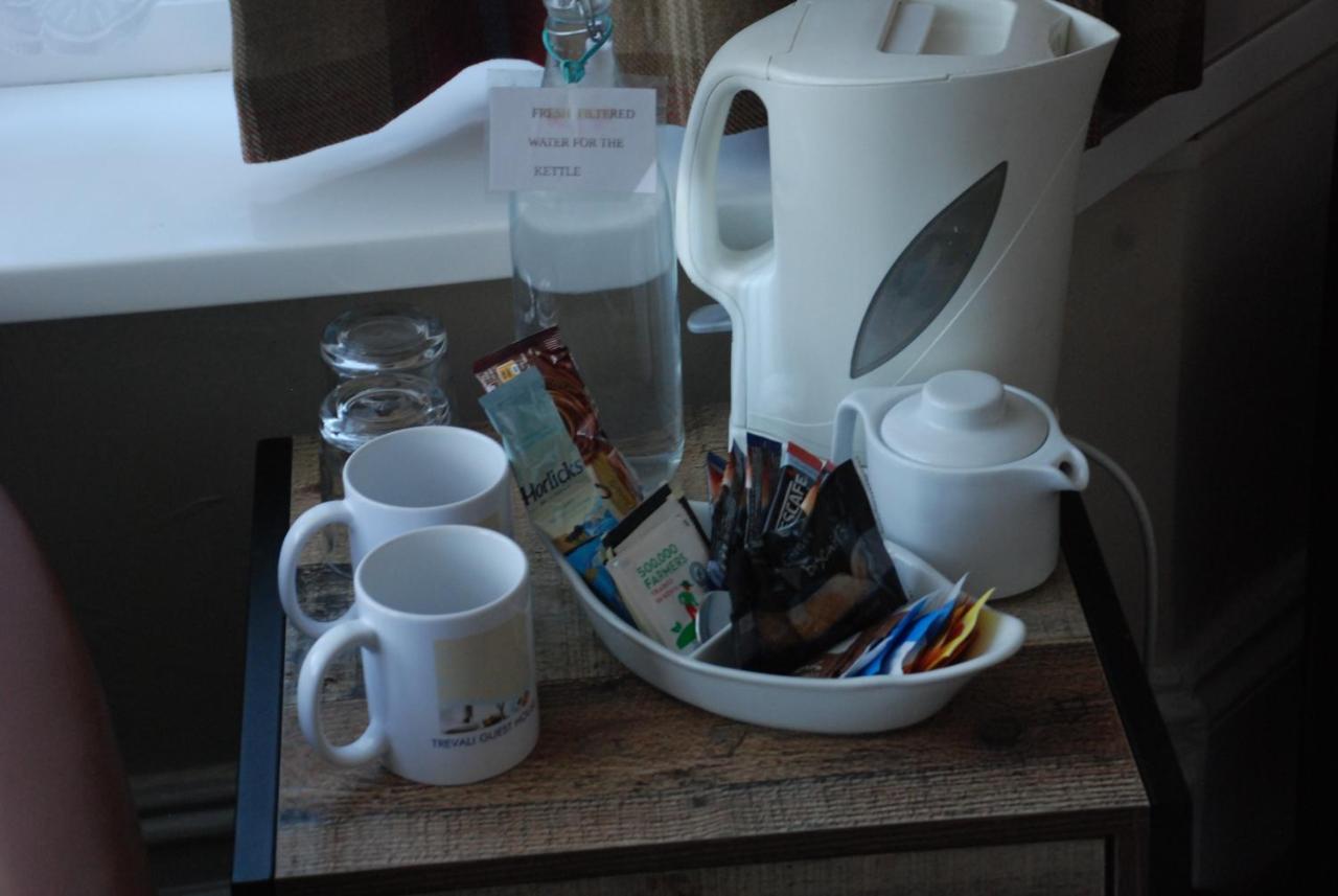 Trevali Guest House Bognor Regis Bagian luar foto